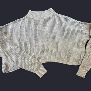 Hollister Co. XS grey knit cropped sweater‎